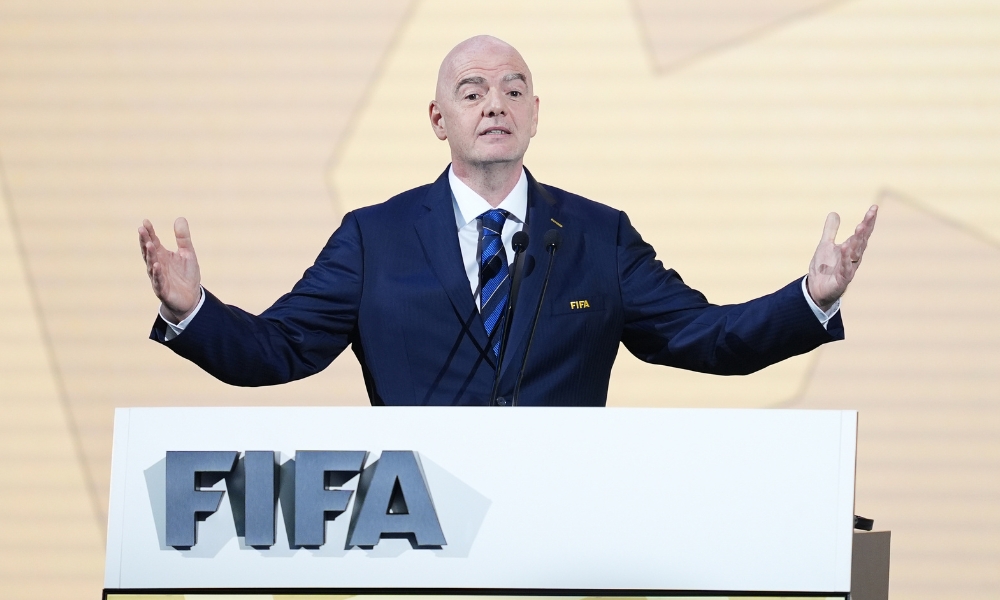 更是鹈鹕进 更是鹈鹕进